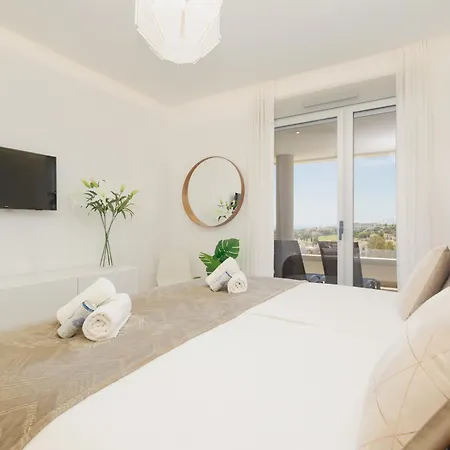 Modern Apartment, With Large Private Terrace, Bbq And Panoramic Sea Views, In Residencial Botanic, * Benahavis