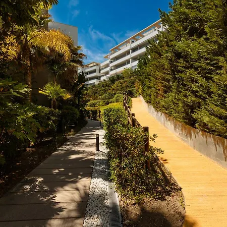 Modern Apartment, With Large Private Terrace, Bbq And Panoramic Sea Views, In Residencial Botanic,